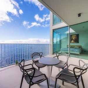 https://barreirinha-front-line-sea-view-2-bedroom-i.madeira-islandshotels.com